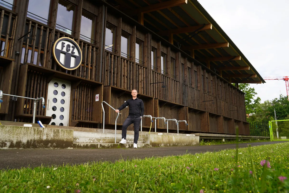 Der Hinwiler Talentmanager Balz Rau im "Home of FCZ".